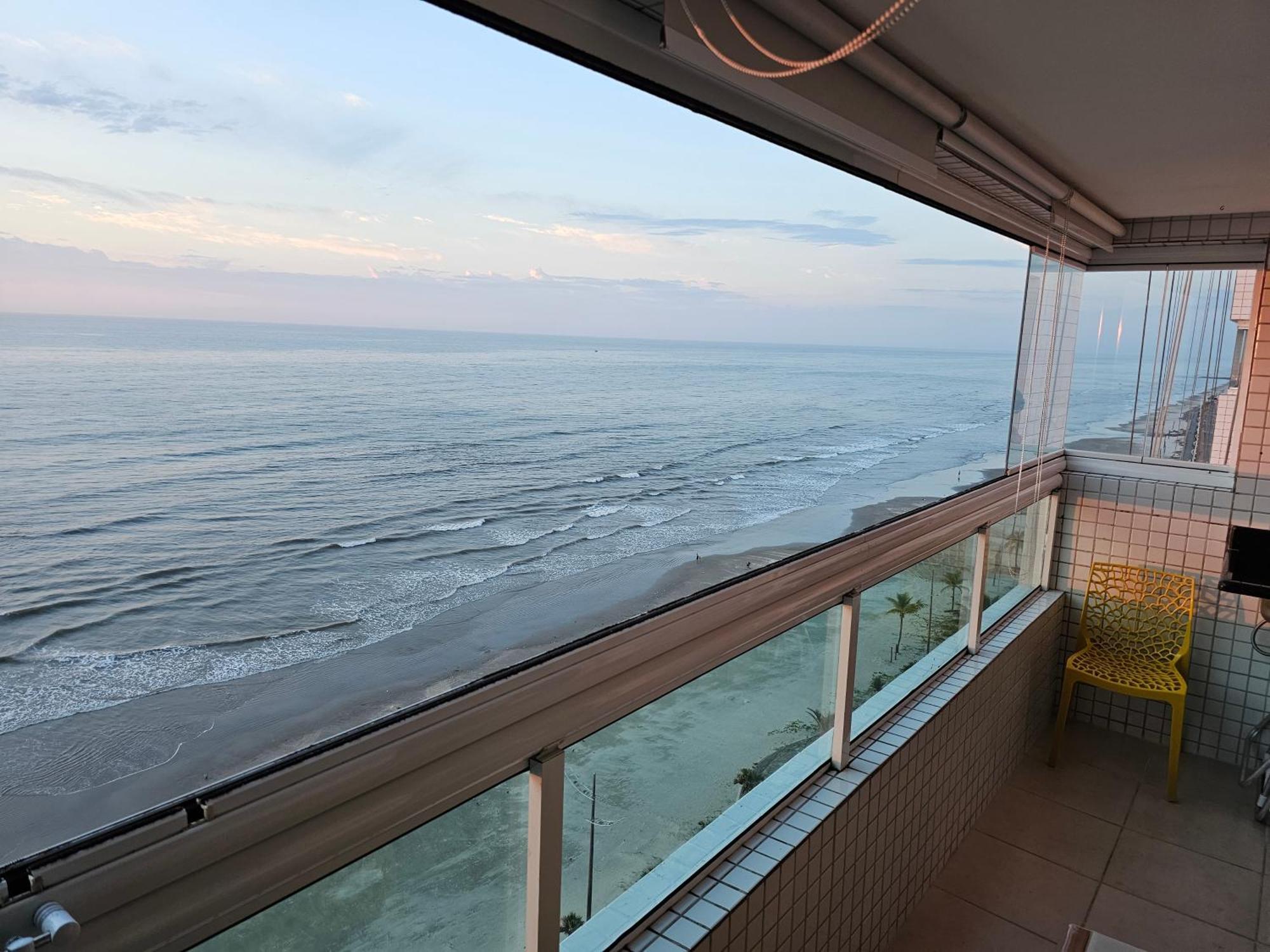 Apartamento Frente Mar Pe Na Areia Praia Grande  Luaran gambar